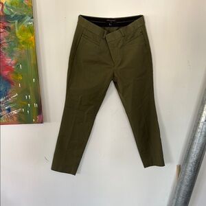 Banana Republic Green Chinos Modern Tapered Fit